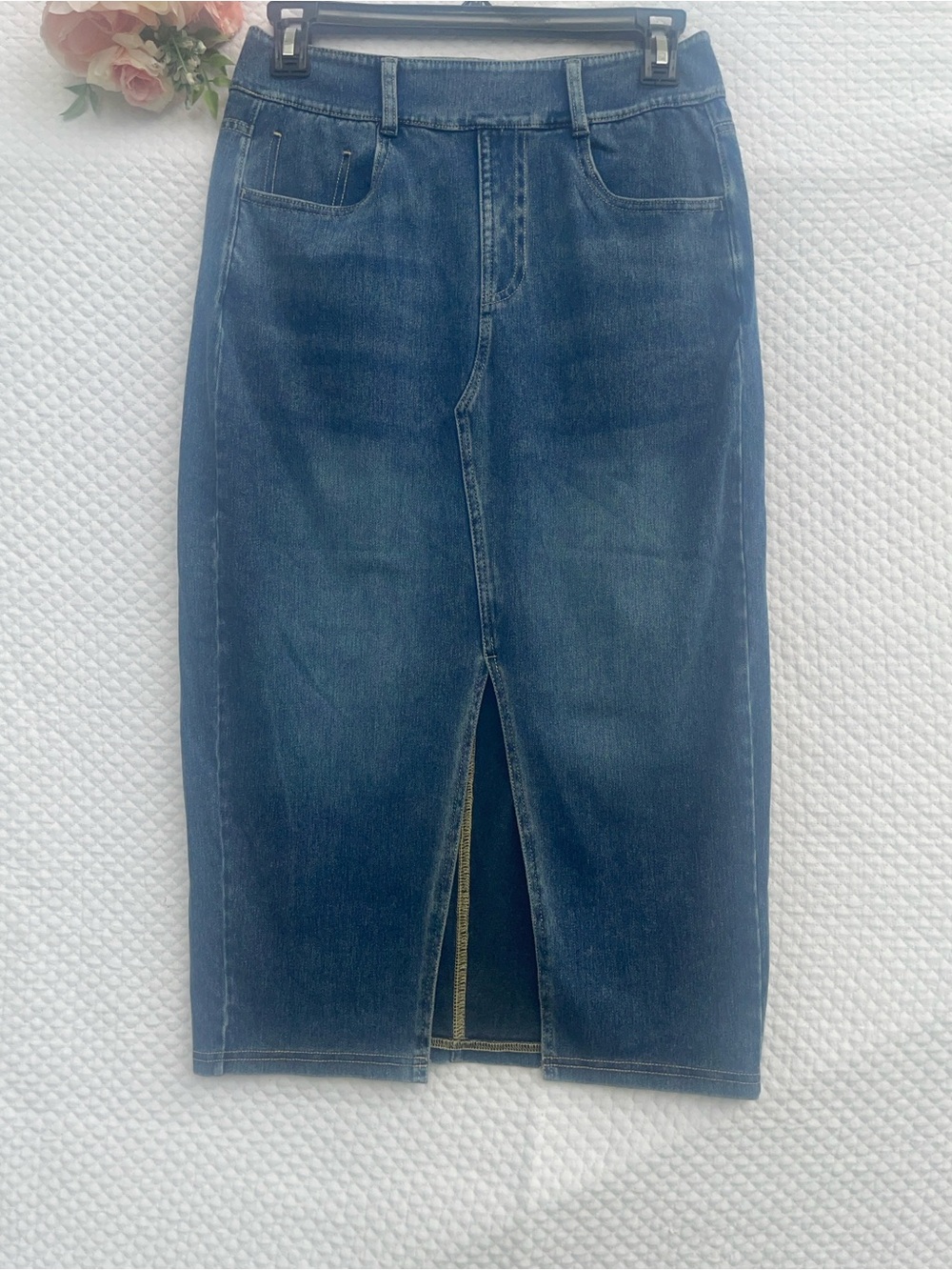 Halara Denim Skirt Womens Size Small Reg Blue Wash Stretch Front Slit NEW